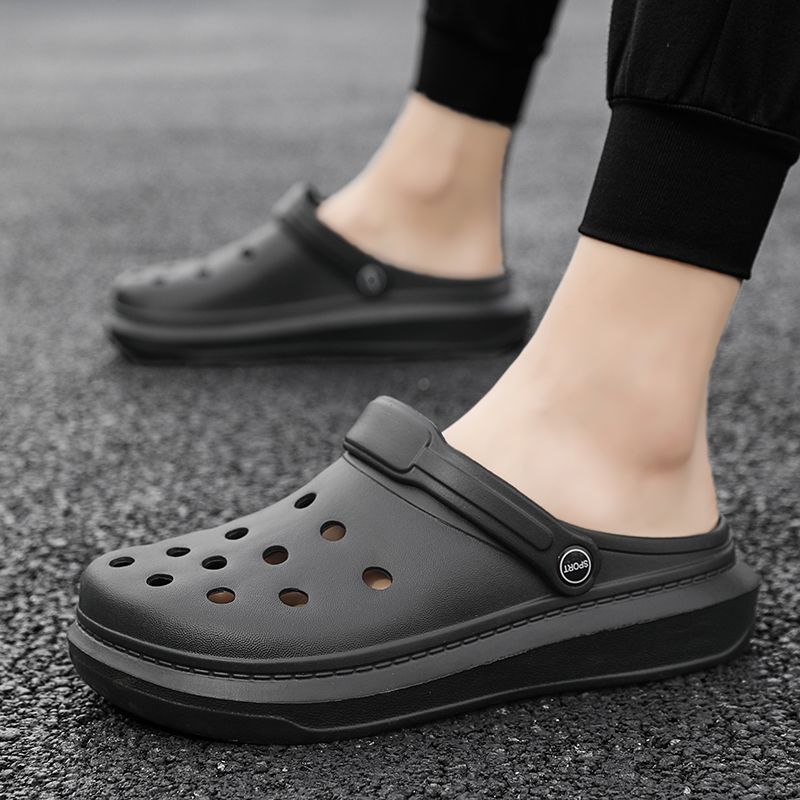 Men Shoes Elegant - ビーチ通気性プラットフォーム男性穴スリッパオリジナルデザイナー高級紳士靴安い靴清算低価格エレガントなスライド