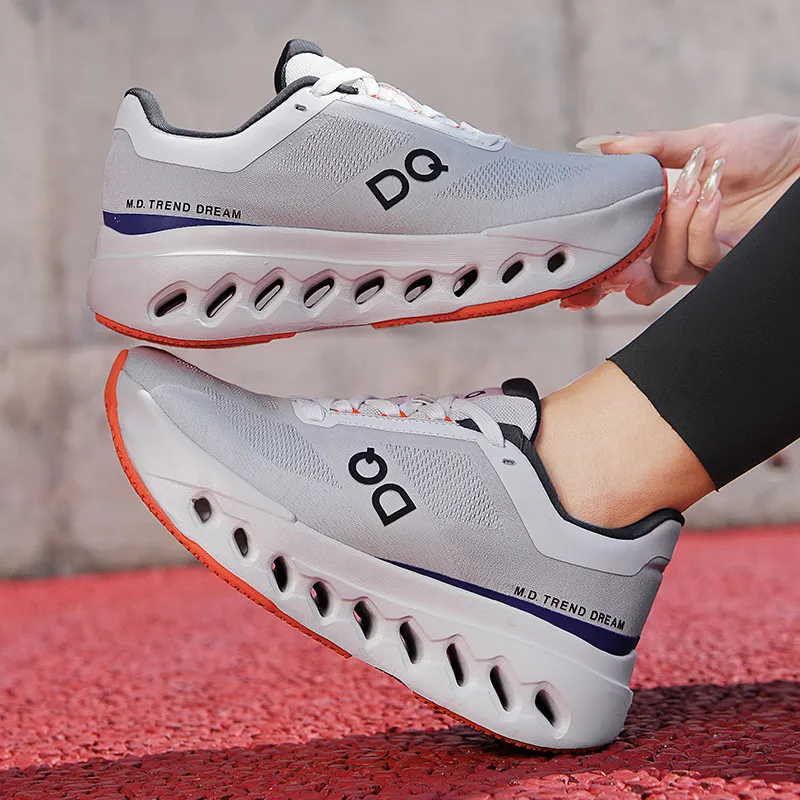 男性女性快適な靴ユニセックス通気性メッシュ超軽量屋外ランニン - Men Shoes On Cloud のレビューと価格