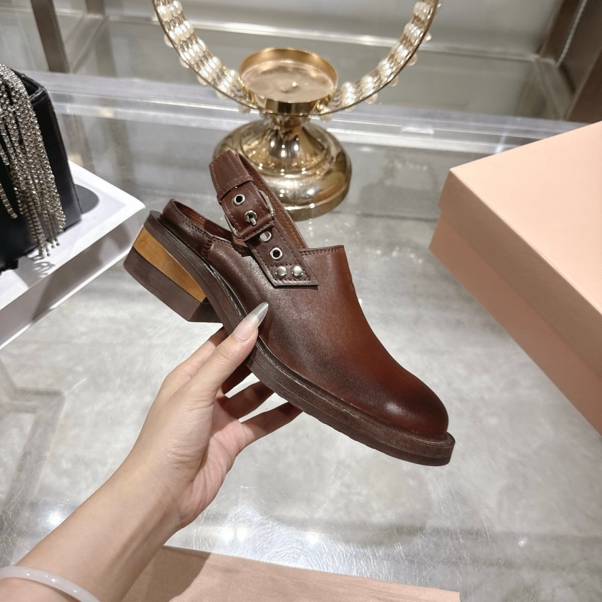 2026年高品質ラウンドヘッドリベット付きリアフックストラッ - Men'S Shoes With Toes のレビューと価格